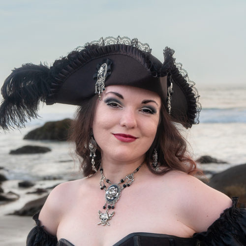 Pirate-Queen-Necklace-Earrings-Photoshoot03